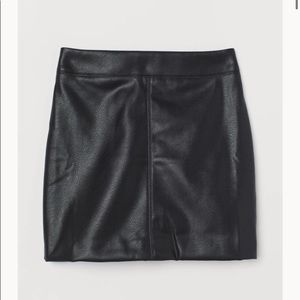 Women’s H & M black leather skirt. Only worn once, perfect condition.